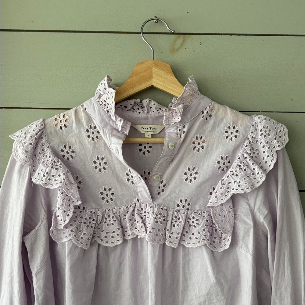 💜 Part Two Lavender Eyelet Ruffle Blouse 💜 - Picture 5 of 9